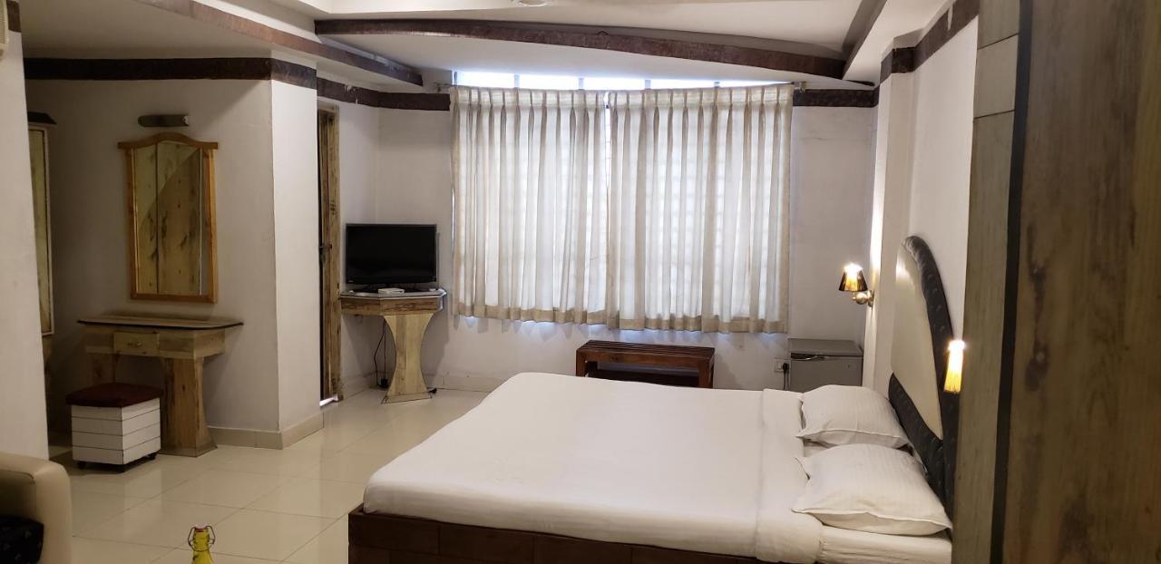 Sarovar Hotel فيساخاباتنام المظهر الخارجي الصورة